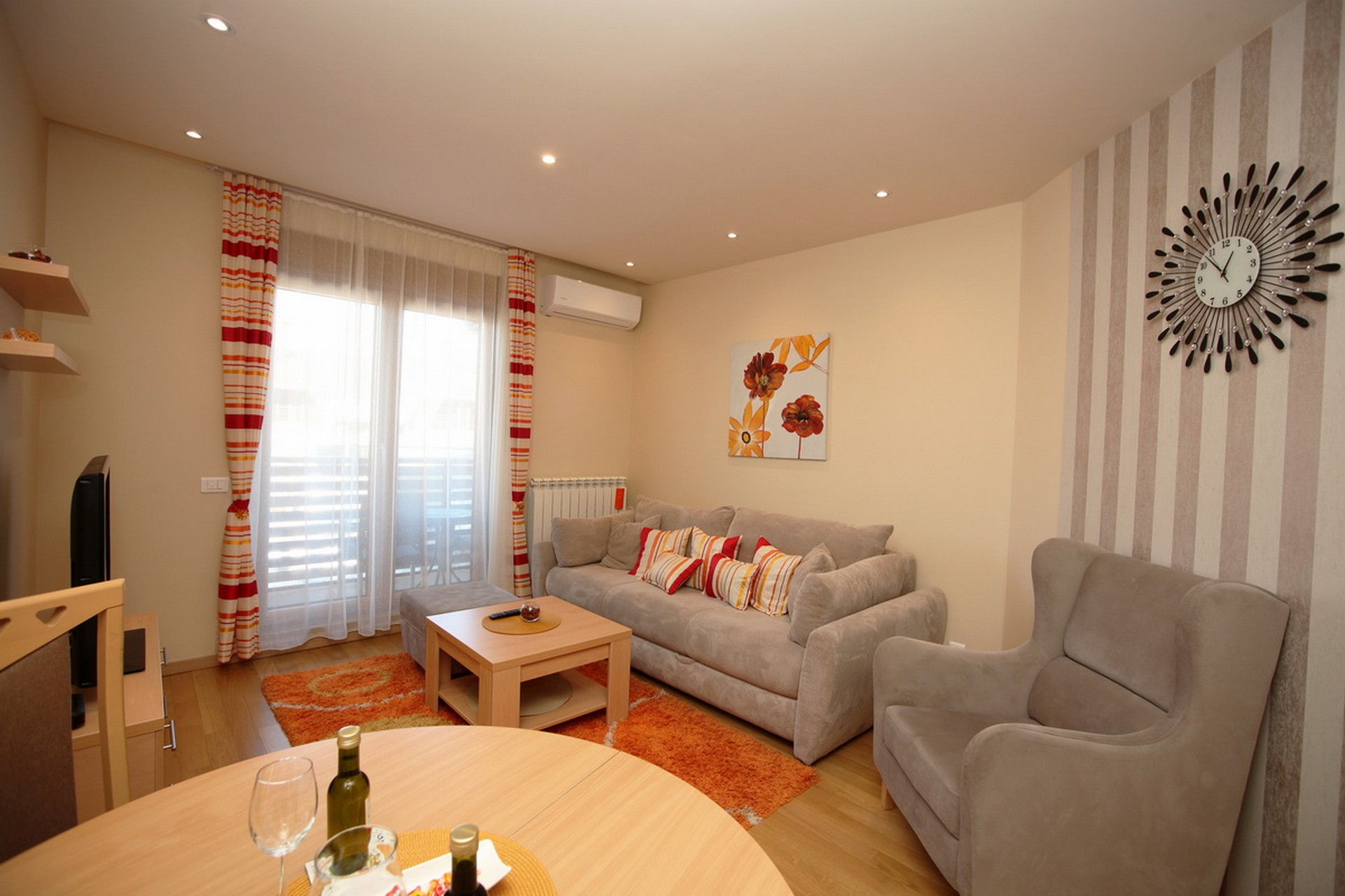 Apartment J9
