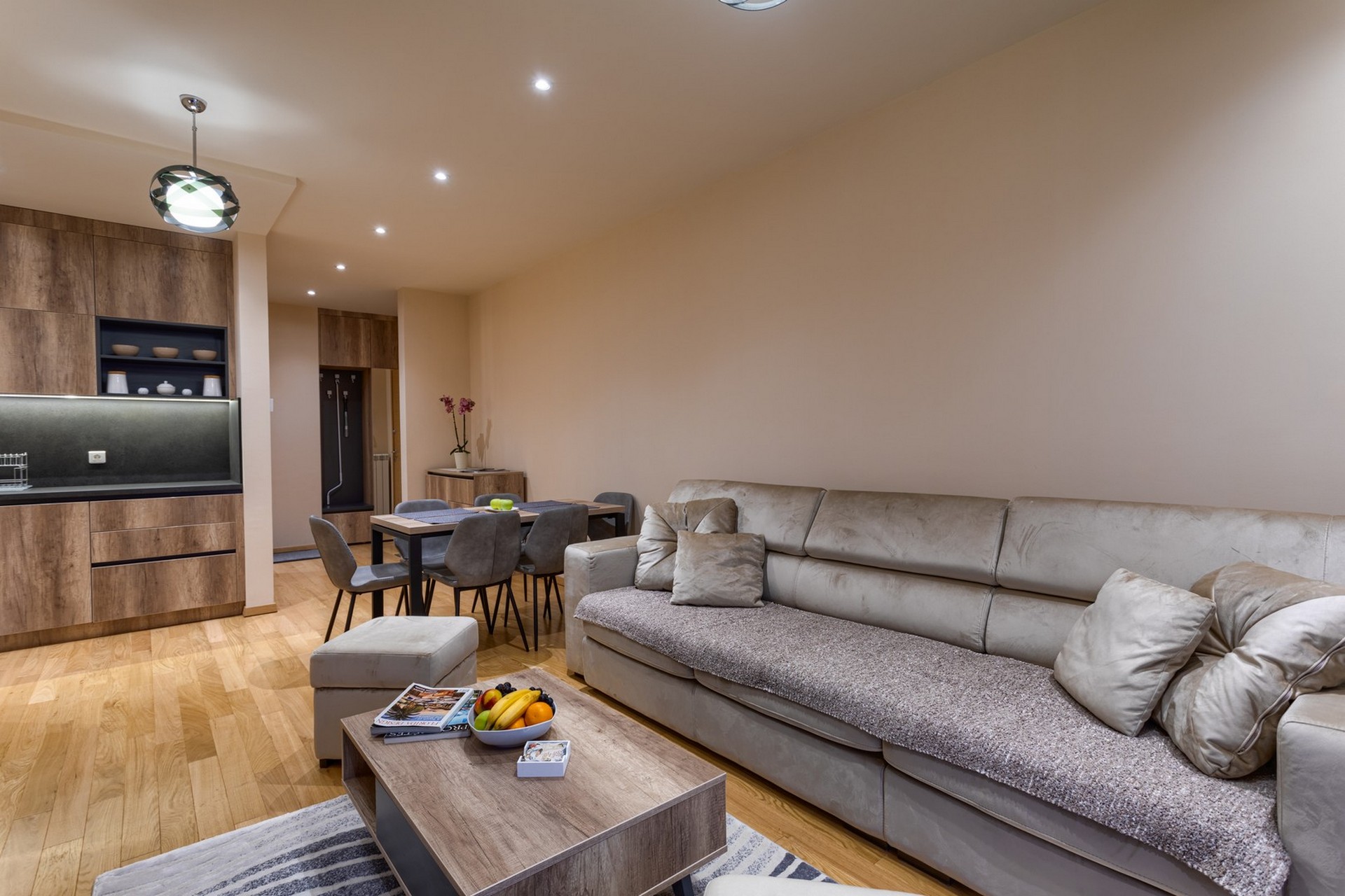 Apartment L6